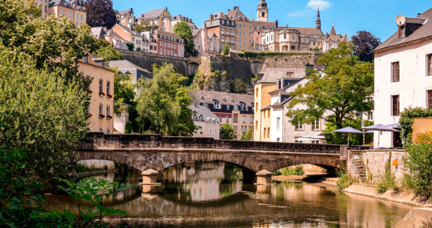 Harneys Lux location image